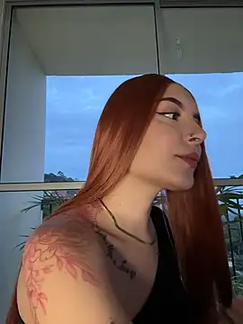 alesziarose  online show from February 2026 11:23:01 PM