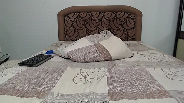 Snapshot of _Sweet_Dream_ chatting on February 2025 02:53:02 PM  Sweet Dream  online show from February 2025 02:53:02 PM