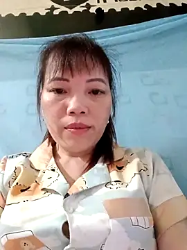 Snapshot of Sana-vn chatting on April 2026 06:10:01 PM Sana-vn online show from April 2026 06:10:01 PM