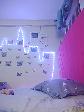 smily sophia online show from April 2026 01:43:02 PM