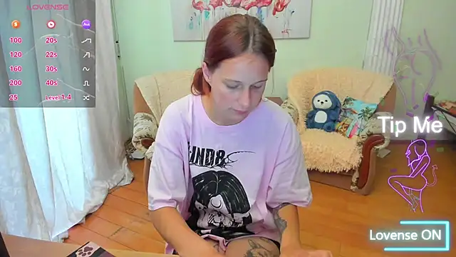 Lily Viola online show from July 2026 01:28:01 PM