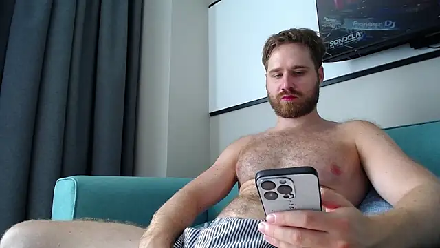 LorenzoLux online show from March 2026 04:30:02 AM