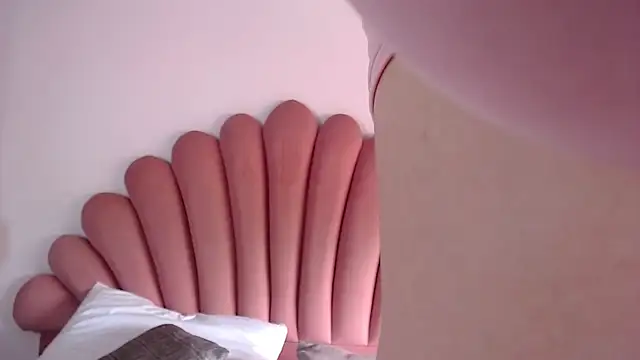 AnnaMitchells online show from January 2026 04:55:01 PM