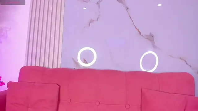 NatashaTaylor1 online show from April 2026 10:38:01 PM