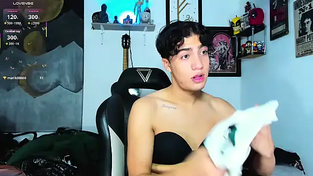 Snapshot of cinnamon_girlts chatting on January 2026 09:17:02 PM cinnamon girlts online show from January 2026 09:17:02 PM