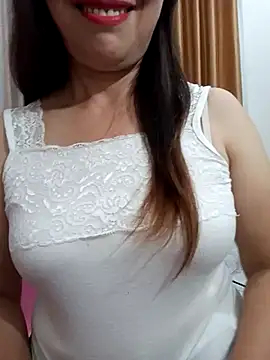 Snapshot of Lika_mec chatting on May 2026 03:31:02 PM Lika mec online show from May 2026 03:31:02 PM
