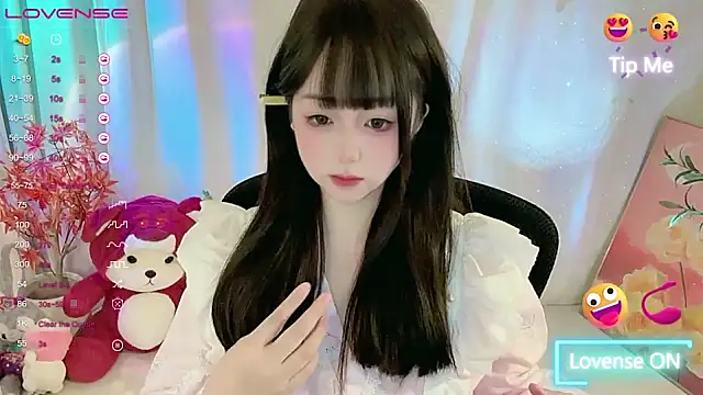 Snapshot of CLaire-5 chatting on April 2026 11:38:01 PM CLaire-5 online show from April 2026 11:38:01 PM