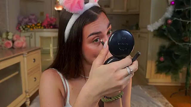 MinnaShummon online show from January 2026 03:01:02 AM