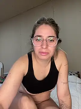 soyanahii online show from May 2026 09:00:01 PM