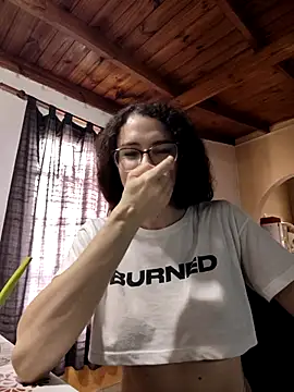 Nanucurlyxx online show from April 2026 01:41:01 PM