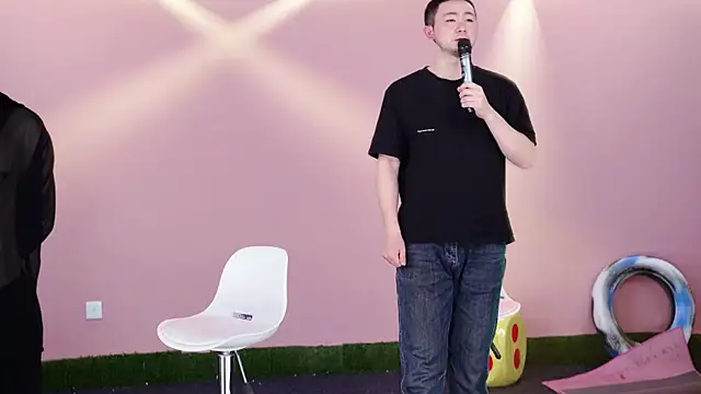 w-lucky online show from February 2026 07:04:01 AM