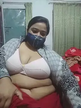 momo loves online show from February 2026 05:09:02 PM