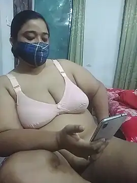 momo loves online show from April 2026 08:20:02 PM