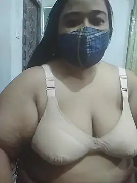 Snapshot of momo_loves chatting on May 2026 08:32:02 AM momo loves online show from May 2026 08:32:02 AM