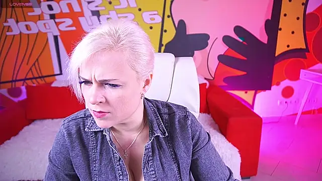 CrystalVibe online show from March 2026 06:30:01 AM