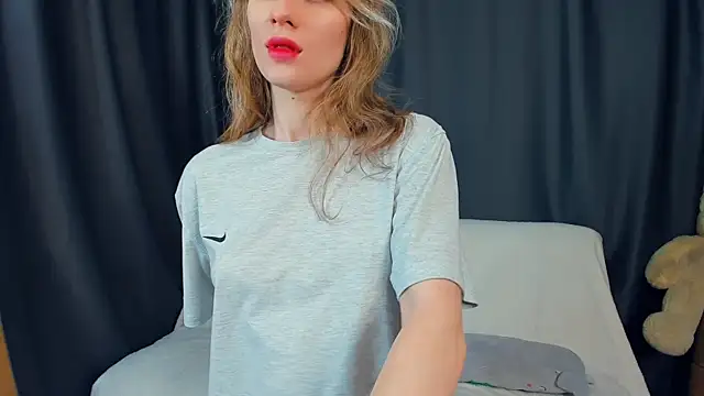 Snapshot of Kirawithvibe chatting on January 2026 02:26:02 AM Kirawithvibe online show from January 2026 02:26:02 AM