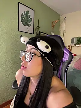 Snapshot of Natsrose chatting on February 2026 02:49:02 AM Natsrose online show from February 2026 02:49:02 AM