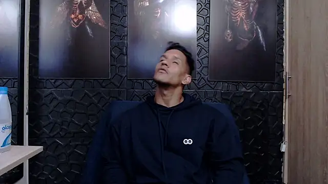 viktor herrera online show from March 2026 07:01:01 AM