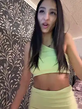 Evelin199 online show from April 2026 07:58:01 PM