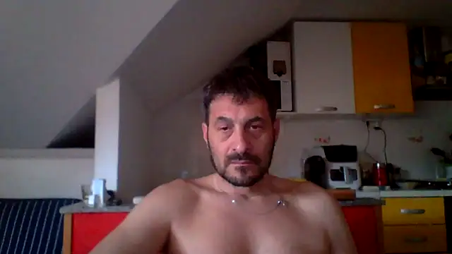 Snapshot of colosone chatting on April 2026 06:52:01 AM colosone online show from April 2026 06:52:01 AM