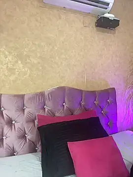 Missy 22  online show from April 2026 02:25:02 PM