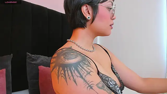 barbara mmoon online show from March 2026 04:35:02 PM