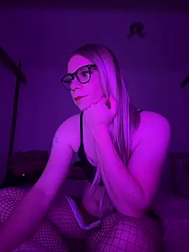 Snapshot of Sissy_celina1 chatting on March 2026 07:41:01 PM Sissy celina1 online show from March 2026 07:41:01 PM