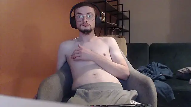 Snapshot of davidfrenchlove chatting on January 2026 11:52:02 PM davidfrenchlove online show from January 2026 11:52:02 PM