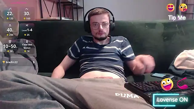 Snapshot of davidfrenchlove chatting on January 2026 11:48:02 AM davidfrenchlove online show from January 2026 11:48:02 AM