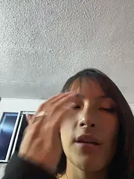 Michelle ec online show from April 2026 04:44:02 PM