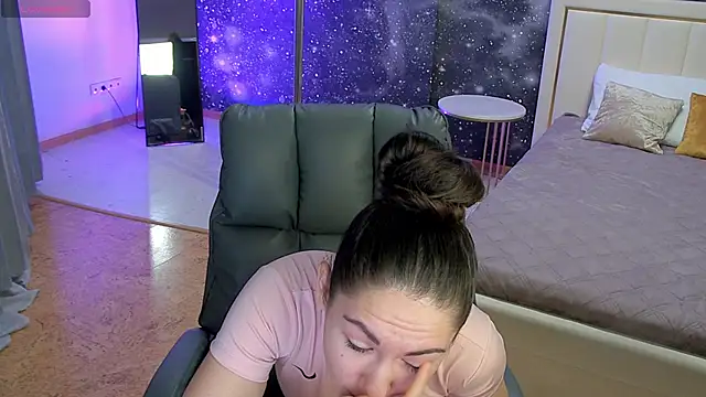 Snapshot of Adele_Shy_ chatting on January 2026 01:10:02 AM Adele Shy online show from January 2026 01:10:02 AM