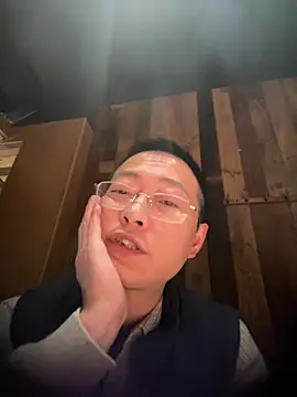 littleqiu9 online show from January 2026 10:54:02 AM