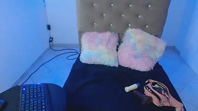 sexy bonnie 18 online show from January 2026 03:50:01 PM