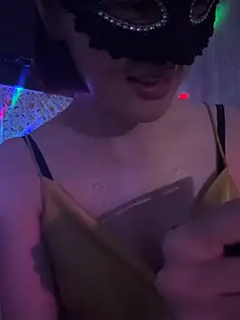 Lol-222 online show from April 2026 05:18:01 PM