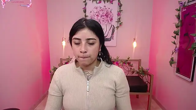 Snapshot of Adri_gomez_x chatting on July 2026 01:17:02 PM Adri gomez x online show from July 2026 01:17:02 PM