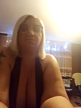 Snapshot of helena2026 chatting on January 2026 06:31:01 PM helena2026 online show from January 2026 06:31:01 PM