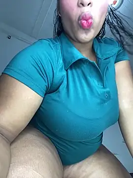 Snapshot of NataliaMillers chatting on February 2026 06:02:02 AM NataliaMillers online show from February 2026 06:02:02 AM