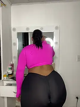 Snapshot of NataliaMillers chatting on March 2026 05:40:02 AM NataliaMillers online show from March 2026 05:40:02 AM