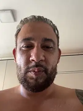 fabbronxer online show from February 2026 07:41:01 PM