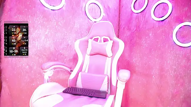 Snapshot of sabrina_cowper chatting on April 2026 08:17:02 PM sabrina cowper online show from April 2026 08:17:02 PM