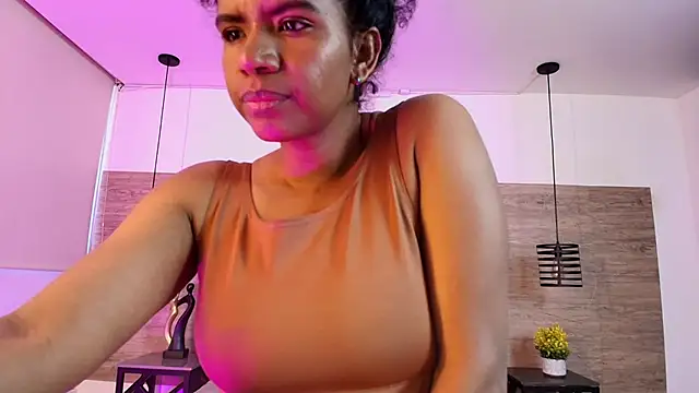 Ellie-Alves online show from June 2026 04:27:01 PM