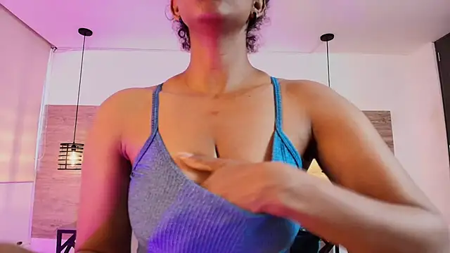 Ellie-Alves online show from July 2026 02:34:02 PM