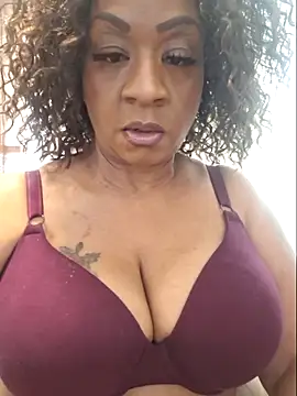 Snapshot of Big_Booty_Bonnie chatting on March 2026 04:14:02 PM Big Booty Bonnie online show from March 2026 04:14:02 PM