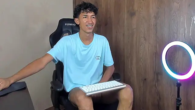 neitan miller  online show from March 2026 07:58:02 PM