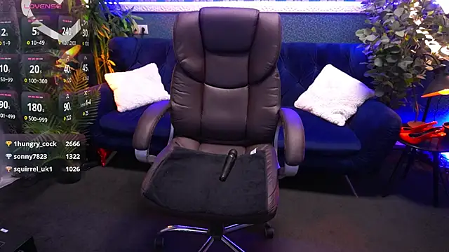 Dafni Monn online show from March 2025 04:53:01 PM