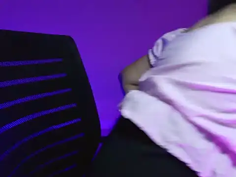 CutieVibe01 online show from January 2026 04:23:02 PM