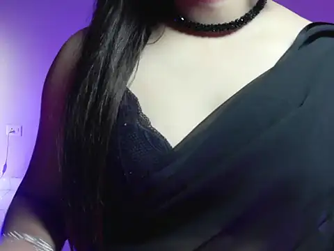 Snapshot of CutieVibe01 chatting on January 2026 12:59:01 AM CutieVibe01 online show from January 2026 12:59:01 AM