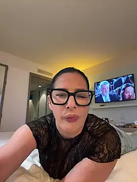 Maya-www online show from February 2026 05:13:02 PM