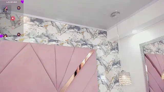 tatikanyx online show from January 2026 04:56:01 PM