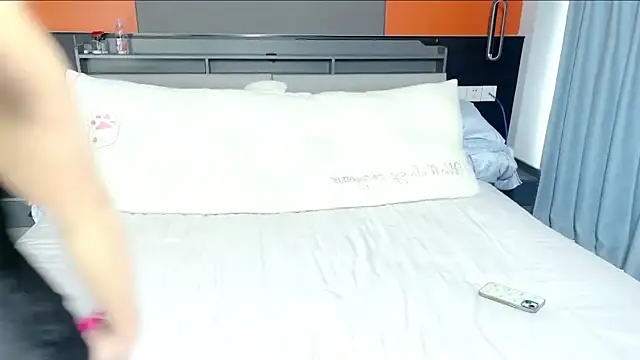 Snapshot of mi-ki1314 chatting on February 2026 04:00:01 AM mi-ki1314 online show from February 2026 04:00:01 AM